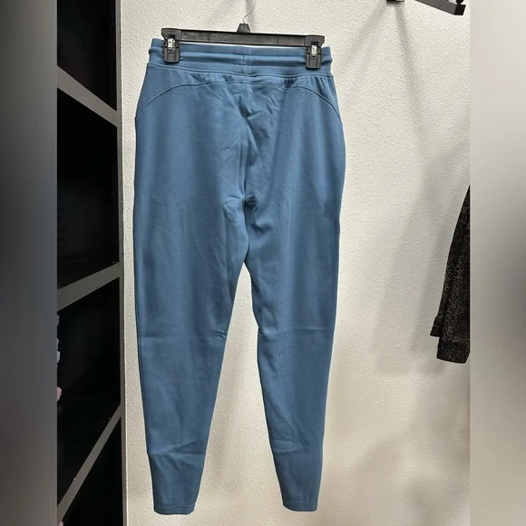 Women Alphalete Joggers, XS-2, S-3, XXL-4 - Picture 2 of 2